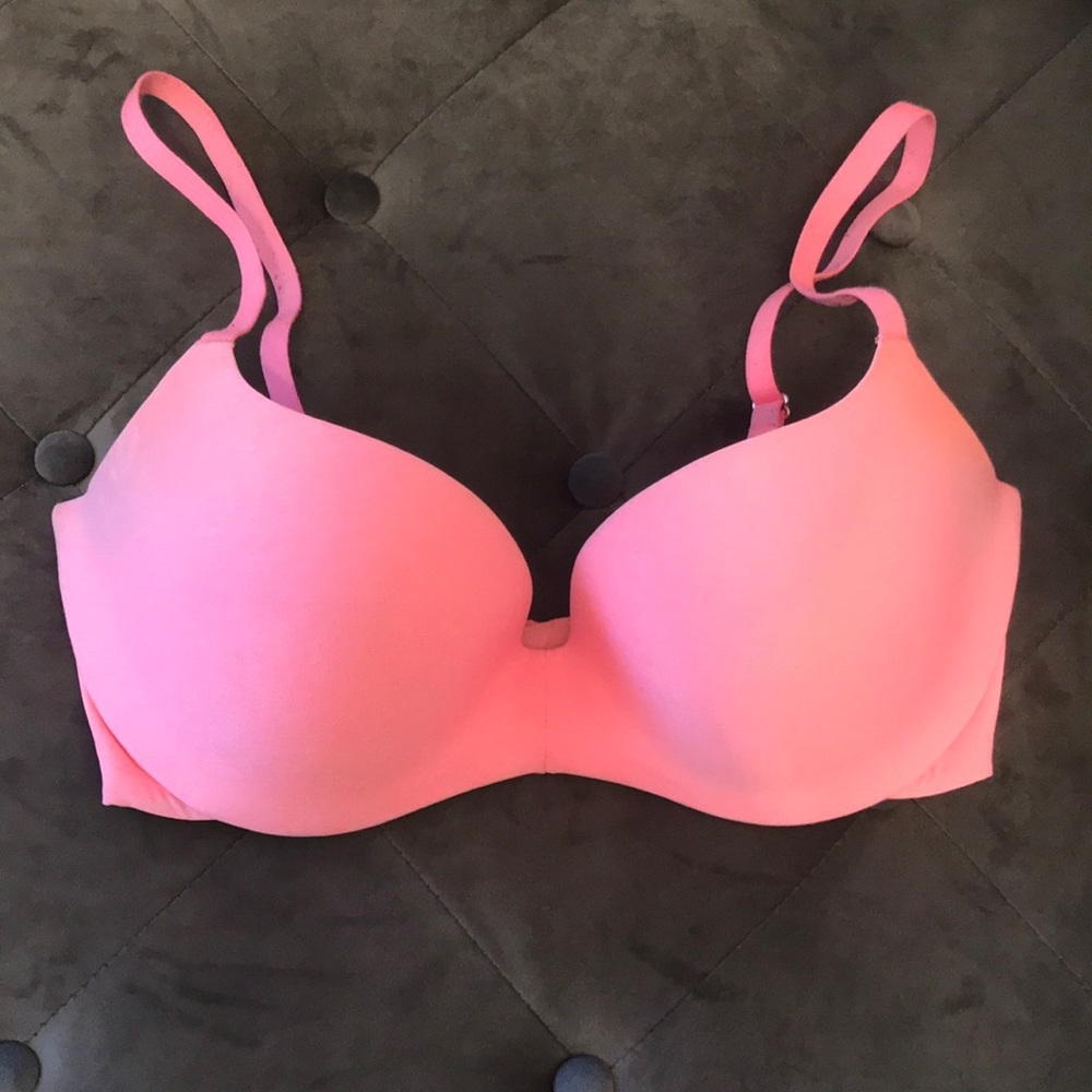 PINK Victoria’s Secret bra 34DD light lift
